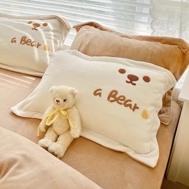 Set Bộ Vỏ Nỉ Nhung Mịn Thêu Gấu Beo Má Dễ Thương Nhiều Màu Sắc_shinbedding