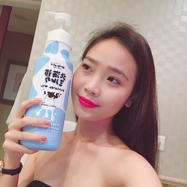 Sữa tắm trắng- Hokkaido Milk Whitening AHA Shower Cream Thái Lan