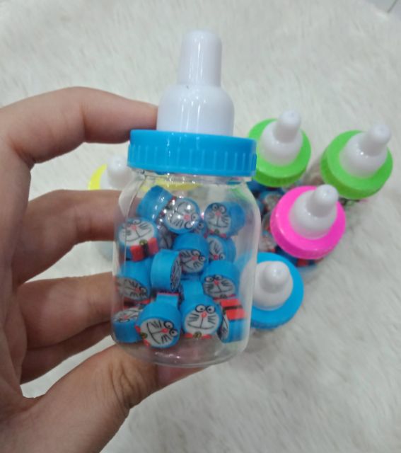 Gôm mini trong bình sữa Doraemon và Kitty 1cmx1cmx24 cục SP000029