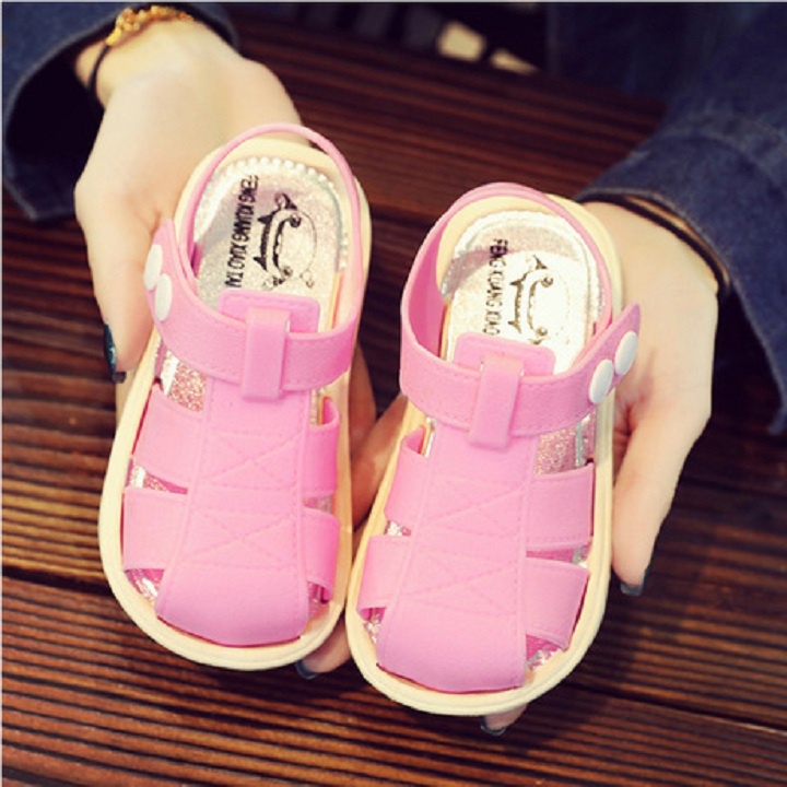 Thanh lý Dép rọ mùa hè cho bé