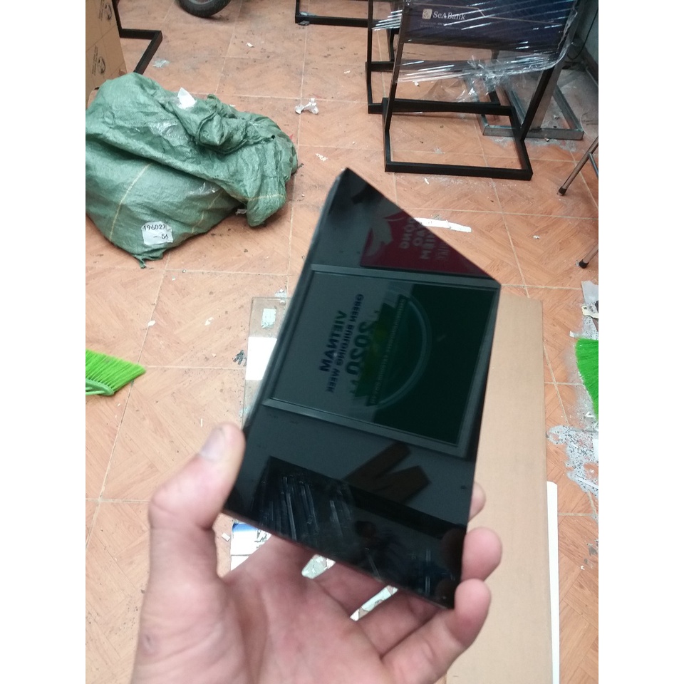 Tấm mica màu đen dày 10mm hàng đài loan cắt Laser theo yêu cầu