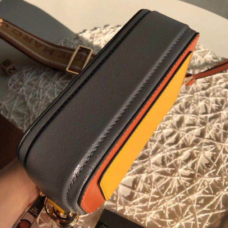 Túi đeo chéo phong cách thời trang