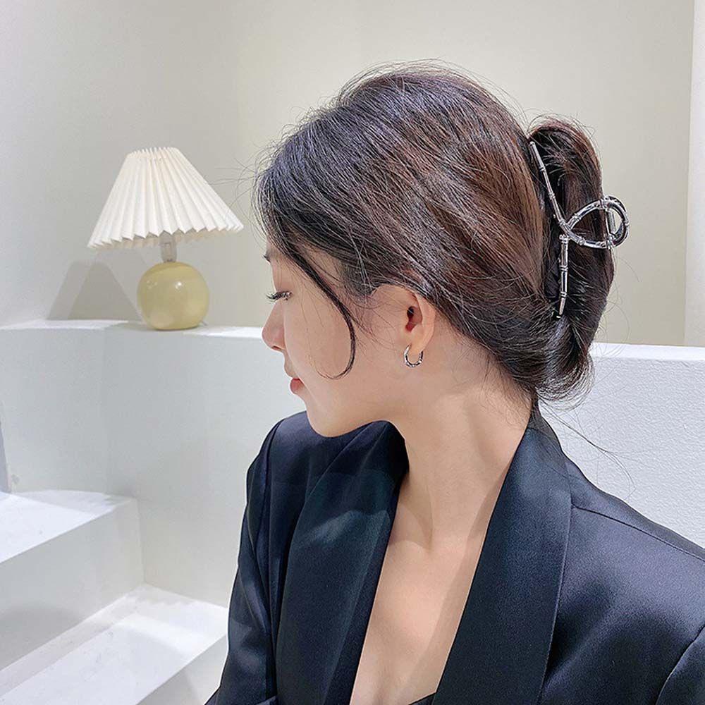 Bông Tai Kim Loại Dạng Vòng Kiểu Hình Học Phong Cách Retro Cho Nữ