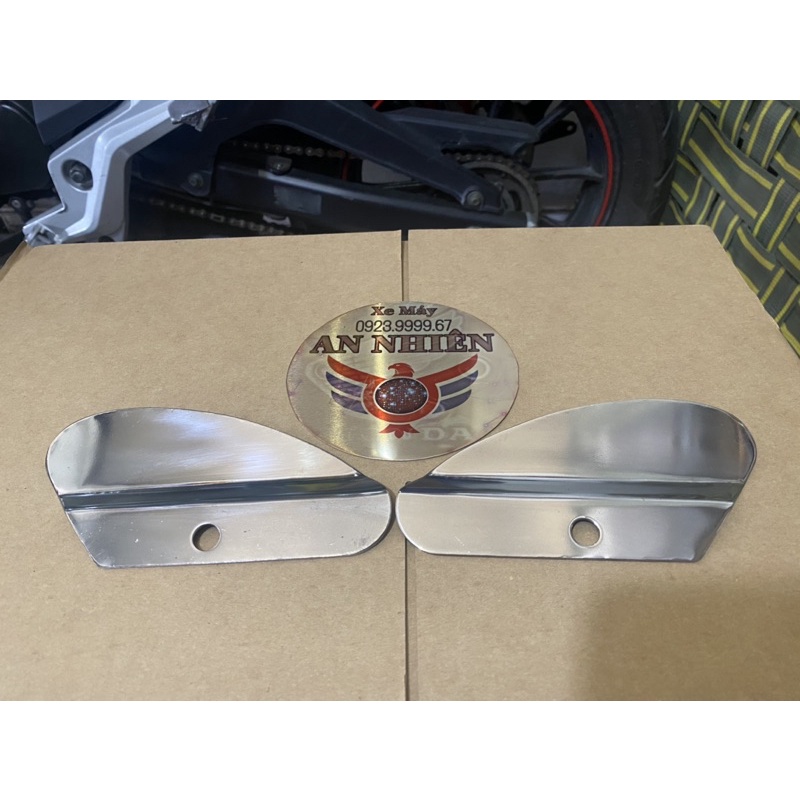 CHE CHẮN INOX GÁC CHÂN XE MÁY 67