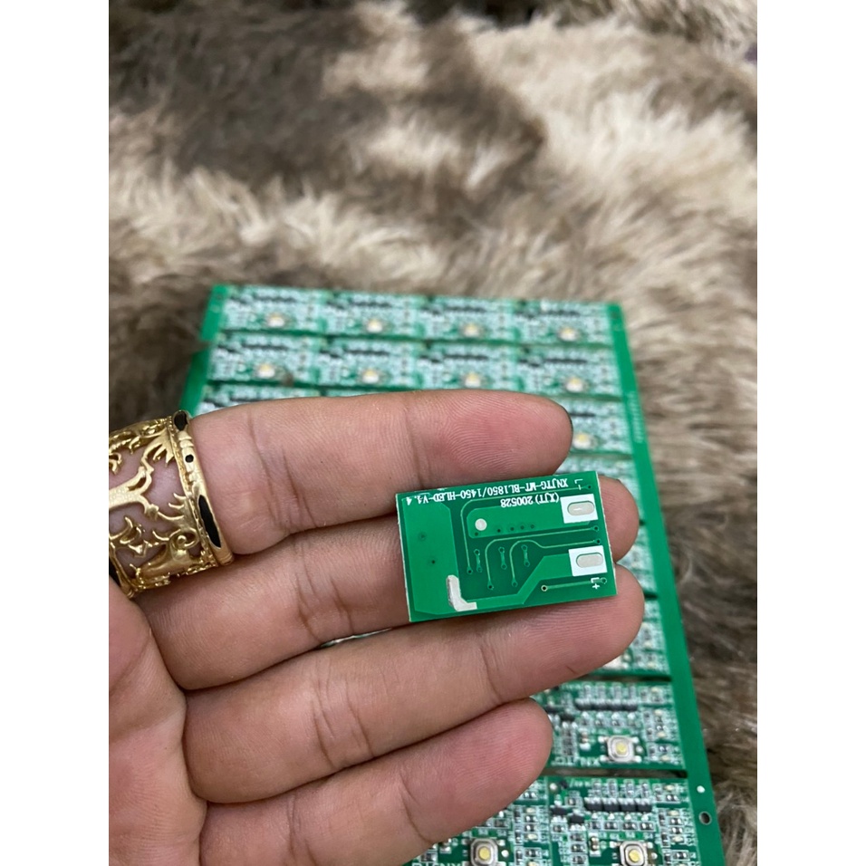 Led báo pin 4S 14.4V - 16.8V , dùng cho vỏ pin Makita. BN.