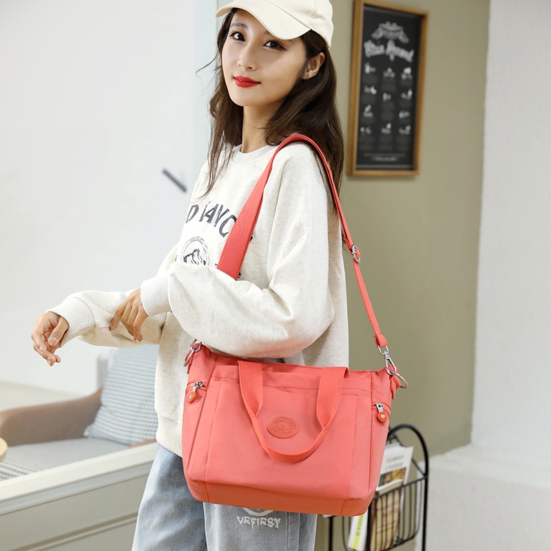 Túi Đeo Vai Cỡ Lớn Bằng Nylon Thiết Kế Mới Thời Trang Dành Cho Nữ