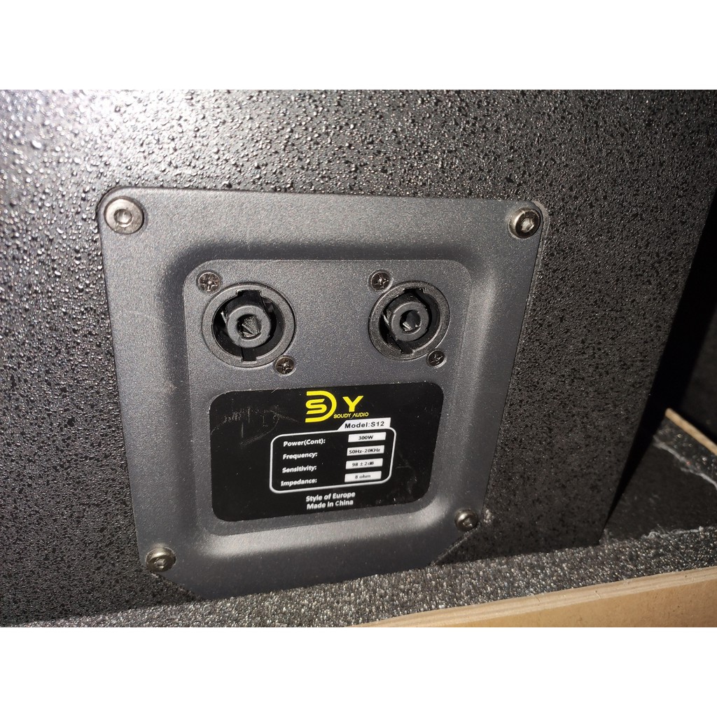 Một đôi Loa đứng karaoke cao cấp SDY moden SD12, Thương hiệu Nhật Bản, Bass 30, 8 ôm, nhập khẩu nguyên chiếc, 300W.