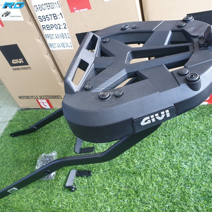 Baga Givi  Givi Exciter 155 HRX Có Đế Gắn Thùng Và Đèn Hậu Stop Chịu Lực Cao chính hãng