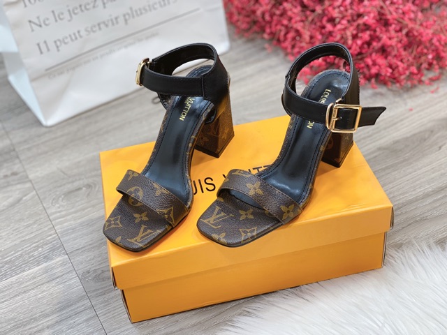 Sandal lv quai ngang đế trụ 7cm fullbox bill túi giấy