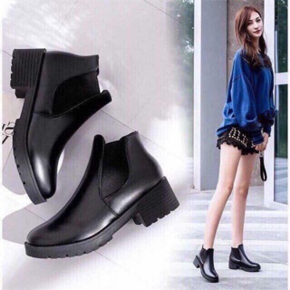 Boot thấp cổ màu đen, nâng đế 3cm
