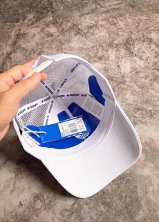 Mũ Adidas trắng[full tag code]