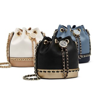 Túi bucket Lyn viền xích bắt mắt