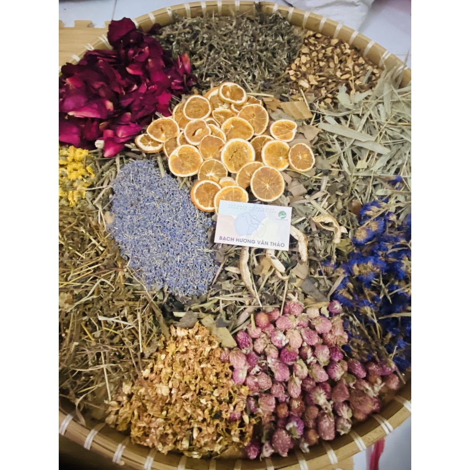Lá Xông Mặt ( nhiều loại hoa khô , lá rừng) trên 27 vị - ngâm tắm - / thảo dược  , Bạch Hương Vân Thảo