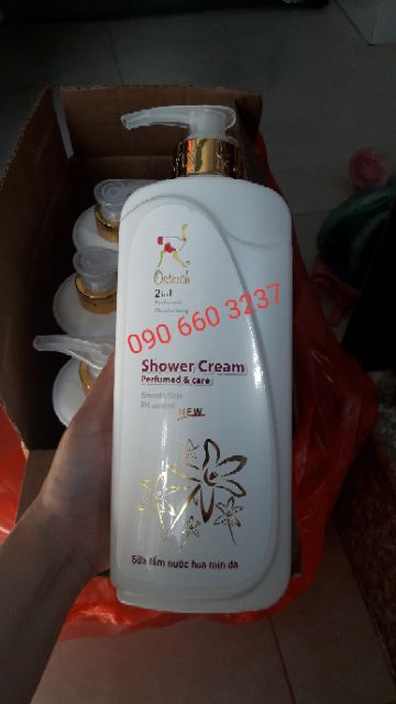Sữa tắm Salome Ostrich 900ml hương thơm dịu và bền sản phẩm của công ty Song Sanh