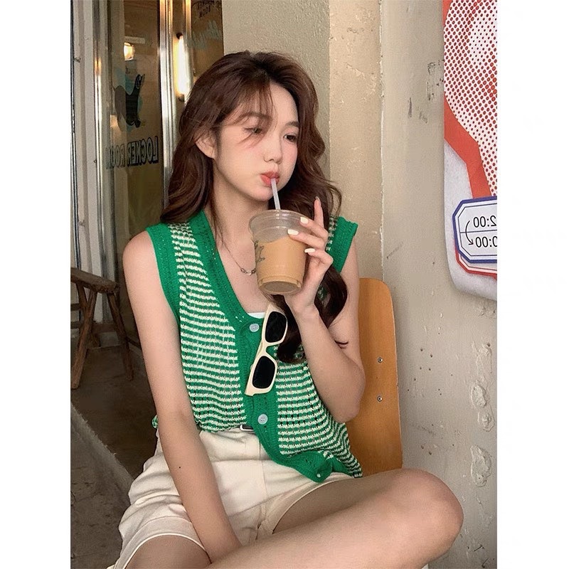 Áo len gile đóng cúc kẻ ngang viền phối màu Ulzzang Style🍓Hàng Quảng Châu
