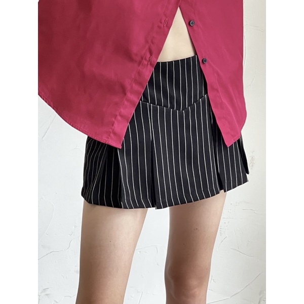 PINK T.SHIRT - TINY SKIRT