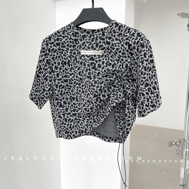 [Mã WASKT304 giảm 15% tối đa 30K đơn 99K] Áo croptop da báo dây rút ss01 5747 | BigBuy360 - bigbuy360.vn