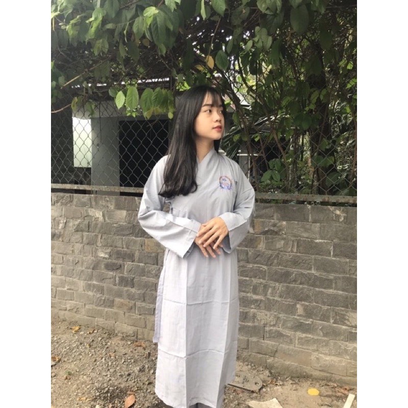 Áo tràng siu Phật tử đi chùa
