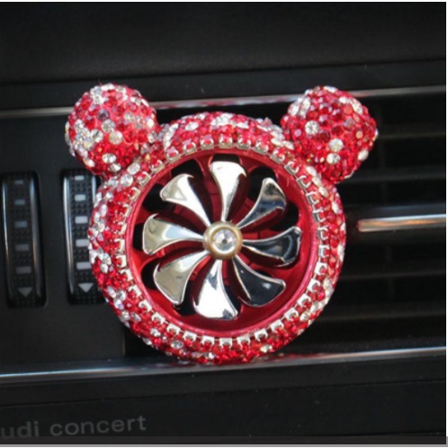 Sáp thơm oto cài cửa gió hình cánh quạt đính đá sang trọng