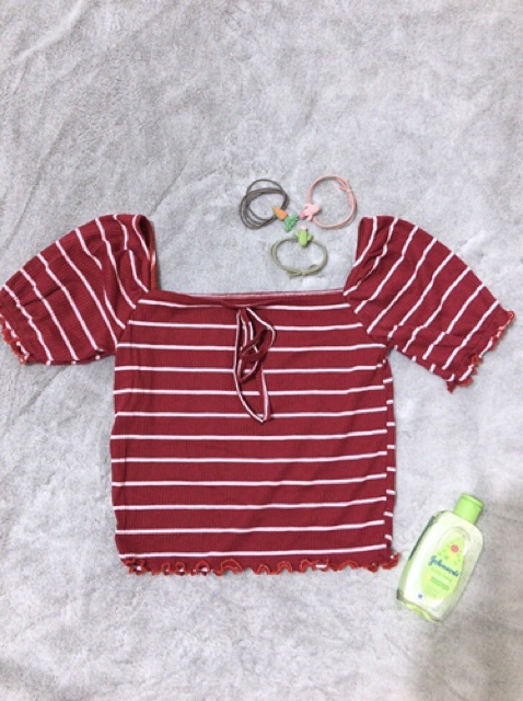 Áo croptop kẻ sọc