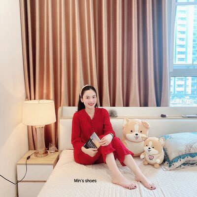 Min's Shoes - Bộ Ngủ Dài Tay Nữ Lụa Cao Cấp Cổ V Cách Điệu Cực Sang B109