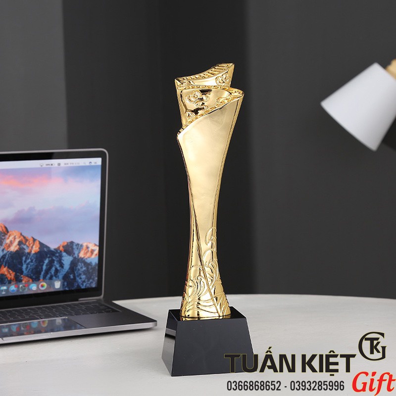 Cúp Vinh Danh Composite Mạ Vàng 05