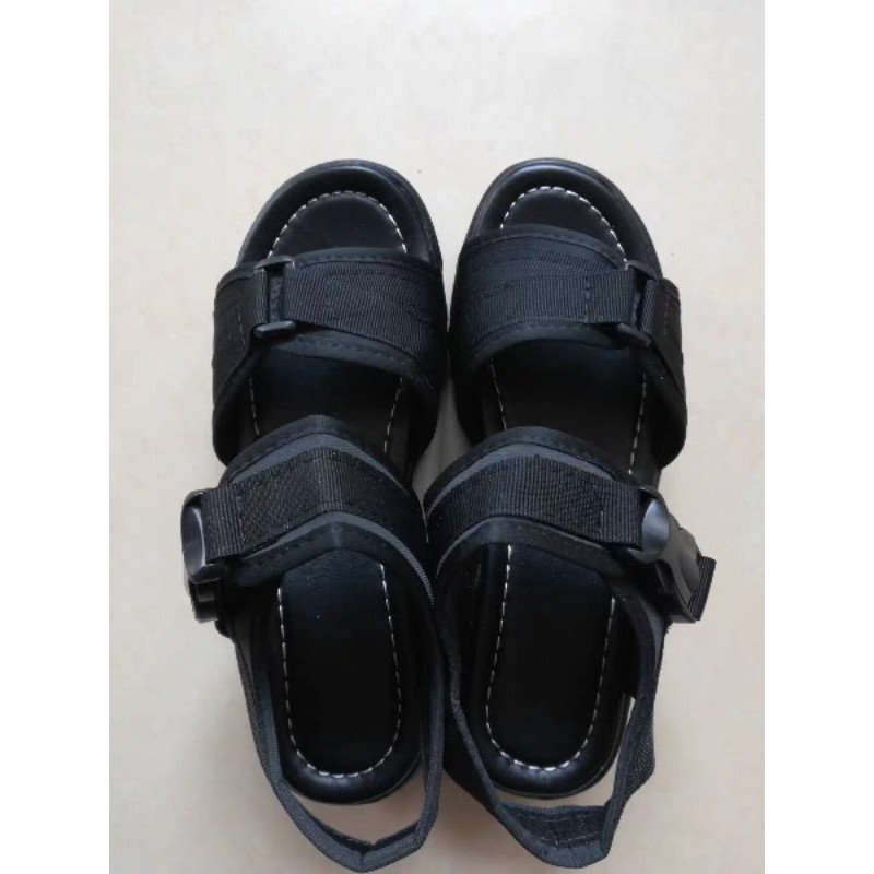 Dép sandal nữ đế 7cm hai cá tính