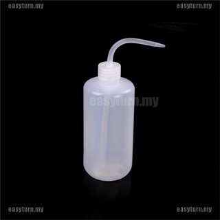 1 Bình Xịt Vệ Sinh Hình Xăm Dung Tích 500ML