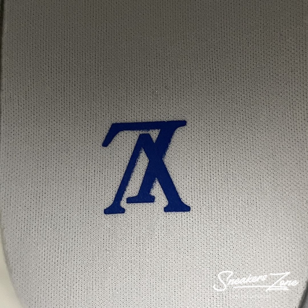 Giày Thể Thao LV Trainer Monogram Denim White Xanh Dương Vải Bò Cực Phong Cách Cho Cả Nam Và Nữ Sneakers World