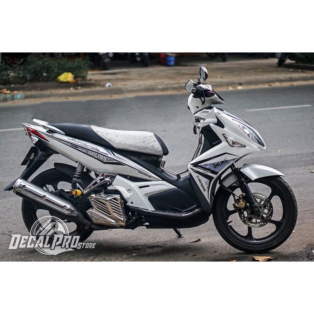 Tem trùm Nouvo LX Black White Ohlins