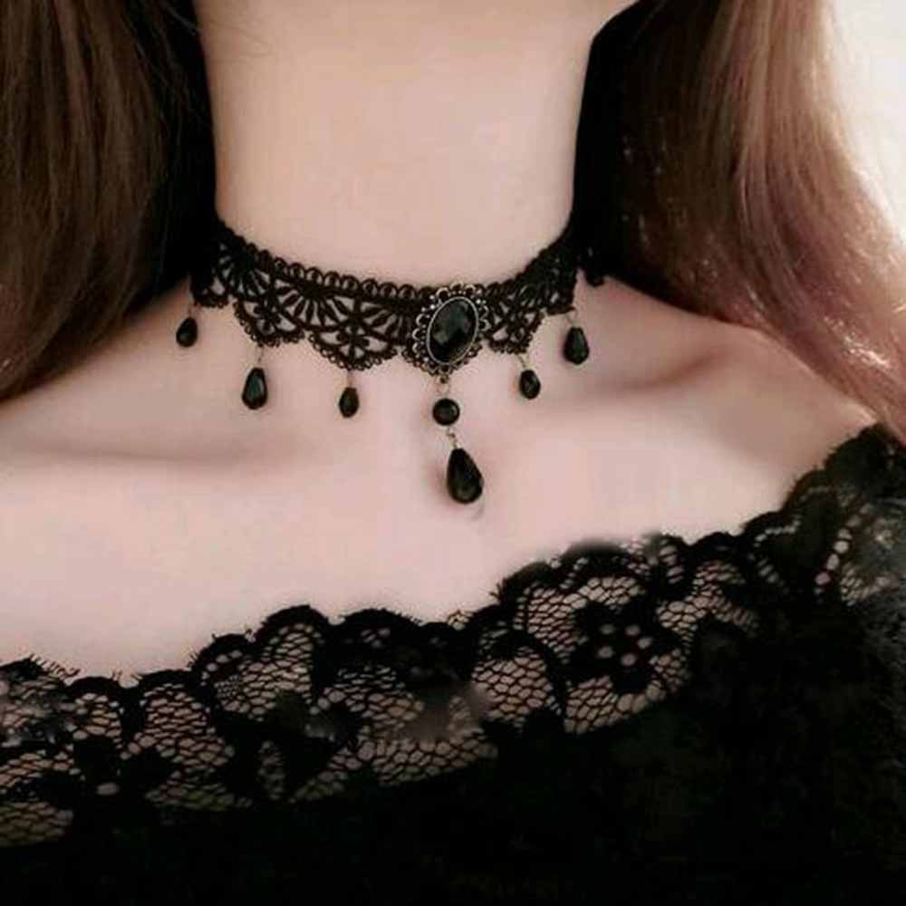 Vòng cổ nữ choker ren đen đính đá phong cách mới