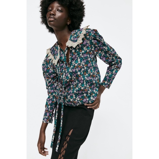 Áo ZARA AUTH cổ bèo hoạ tiết hoa nhí