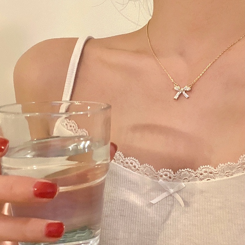 Vòng cổ Mặt Nơ Đính Đá Pha Lê Lấp Lánh Thời Trang