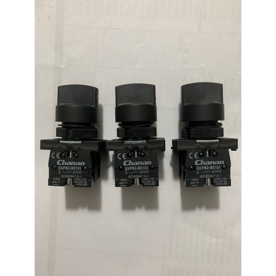 Chuyển mạch 3 vị trí nhựa EKPB2-ED33 (CHANA)