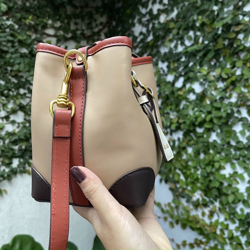 TNS - Túi bucket đeo chéo rút dây hottrend Ceilar-chất da cao cấp-tone nâu phối kem rất tây