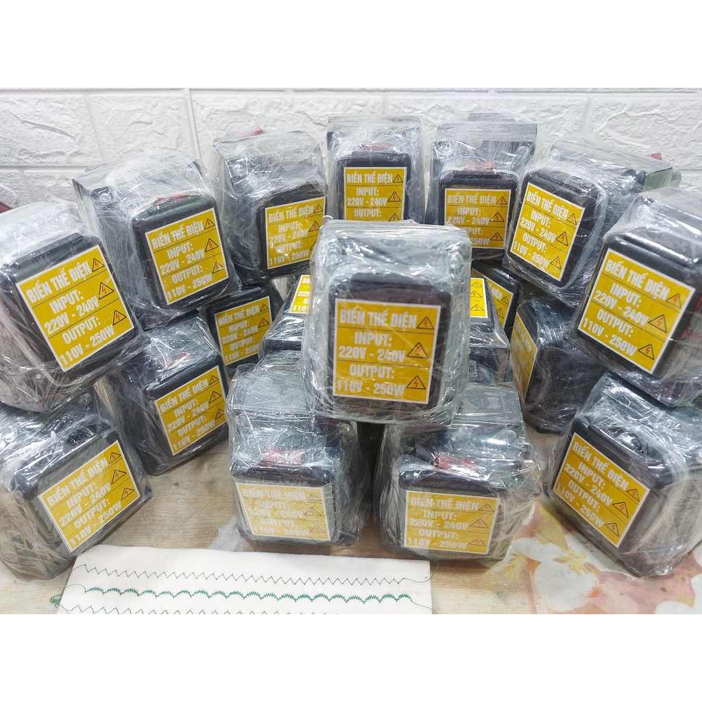 Bộ Đổi Nguồn 220v Sang 110v Dành Cho Máy May Gia Đình Nhật  - Công Suất 200W - Hàng VIP- Nặng 1,1 Kg - Bảo Hành 1 Năm