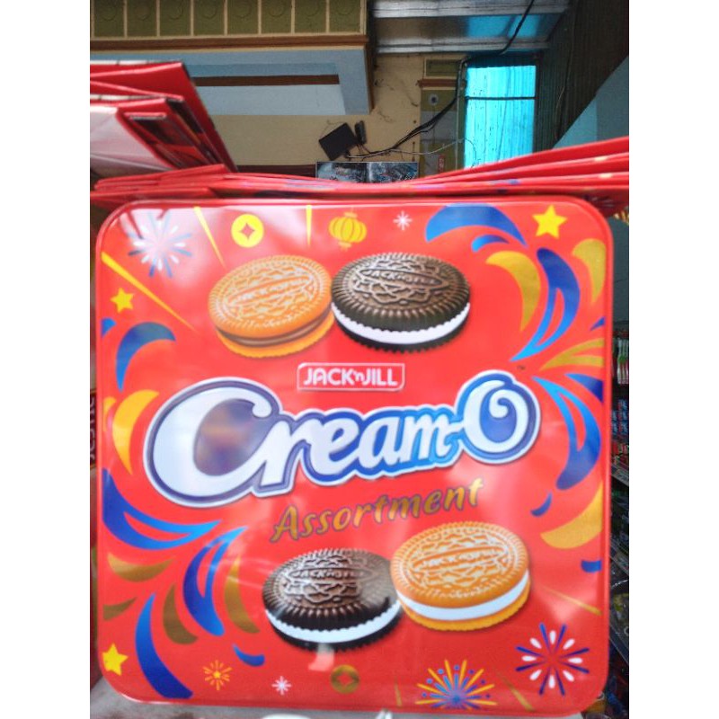 BÁNH QUY HỘP SẮT CREAMO TẾT 411G CÓ QUAI XÁCH