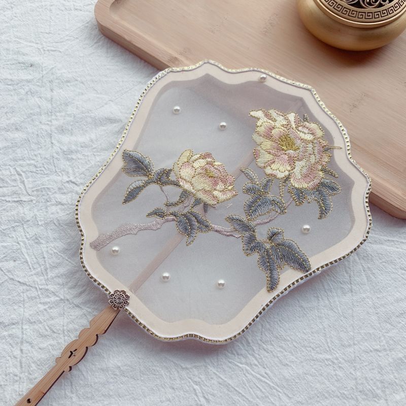 Quạt Tay Cầm Dài Thêu Họa Tiết Phối Tua Rua Phong Cách Cổ Điển Dùng Làm Đạo Cụ Chụp Ảnh