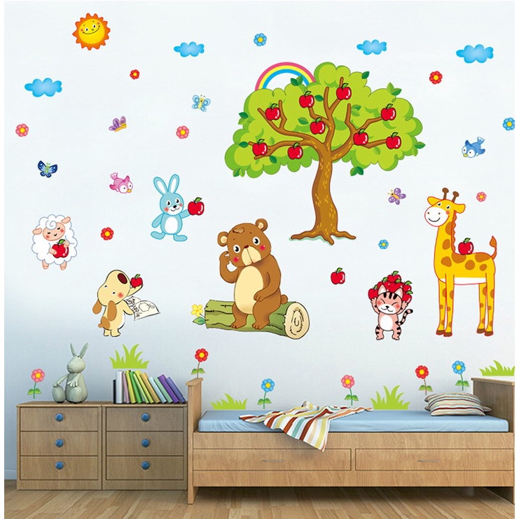 Decal dán tường vườn thú cây táo