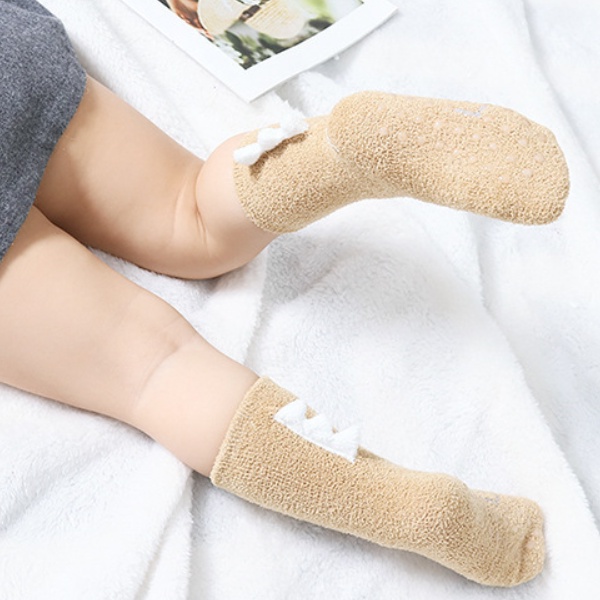 Đôi Tất Chân Giữ Ấm Chống Trượt Dễ Thương Cho Bé