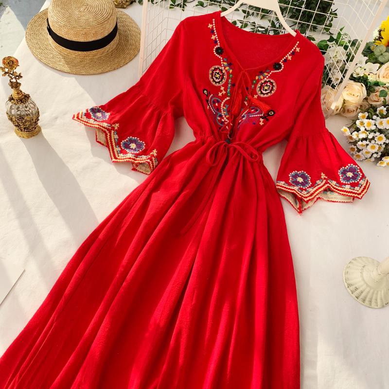 Váy Maxi Hoạ Tiết Boho Thêu Hoa 04 - MUOJ