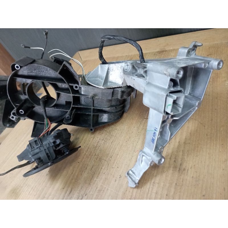 Gương chiếu hậu Ford Ranger bên phụ