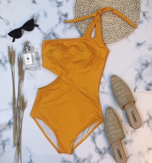 Bikini 1 mảnh vàng nghệ