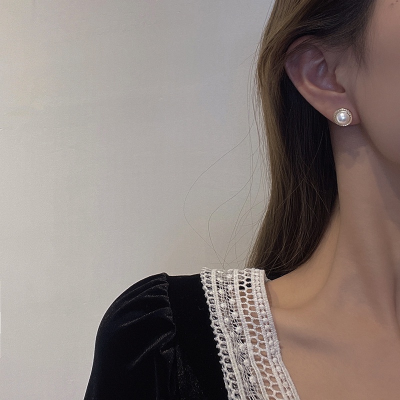 Khuyên tai kim loại đính ngọc trai đơn giản thời trang Hàn Quốc dành cho nữ