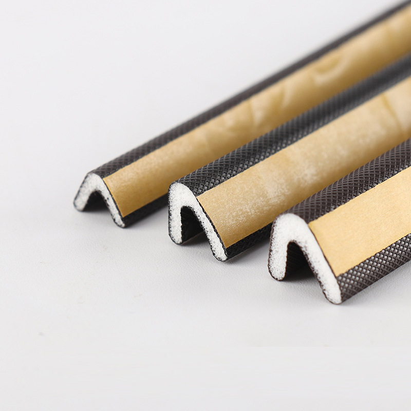 Cuộn Xốp Dán Viền Cửa Sổ Cách Âm Hình Chữ V Dài 5m