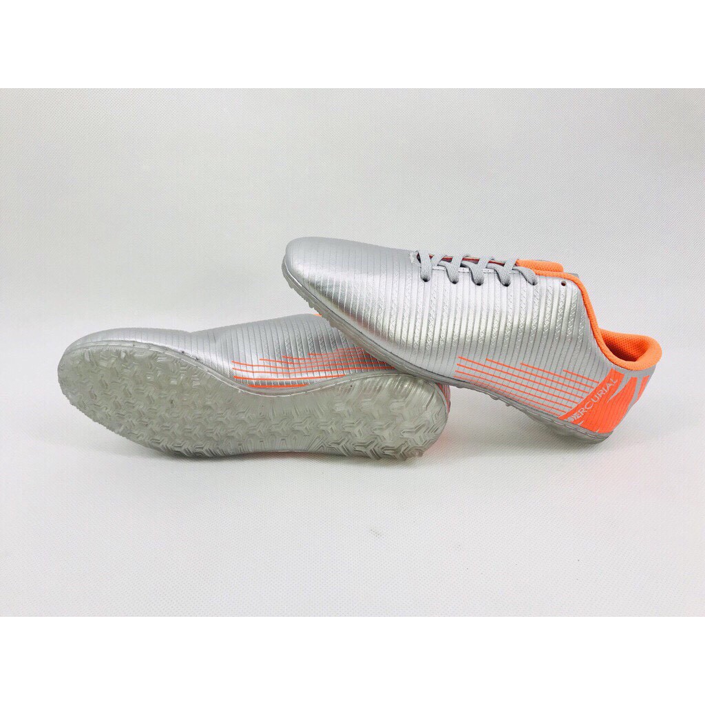 GIÀY ĐÁ BÓNG SÂN CỎ NHÂN TẠO NT180 ĐÃ KHÂU FULL ĐẾ TẶNG TẤT ( VỚ) LOẠI DÀI