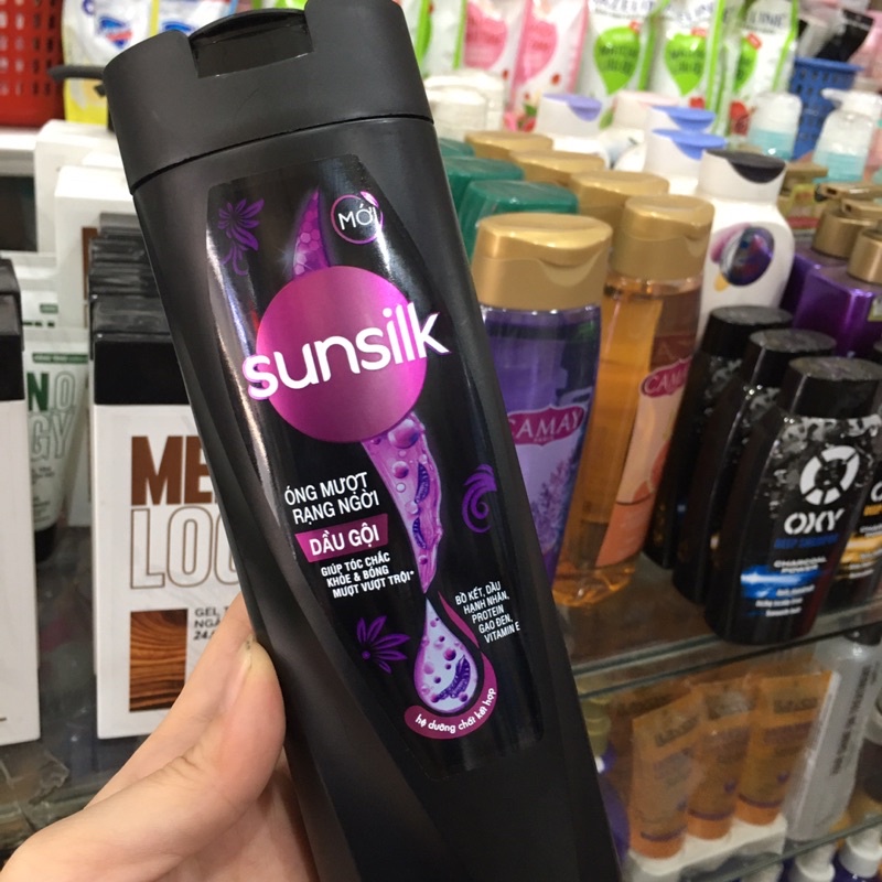 Dầu gội Sunsilk SMOOTHIES óng mượt rạng ngời 320g (311ml)
