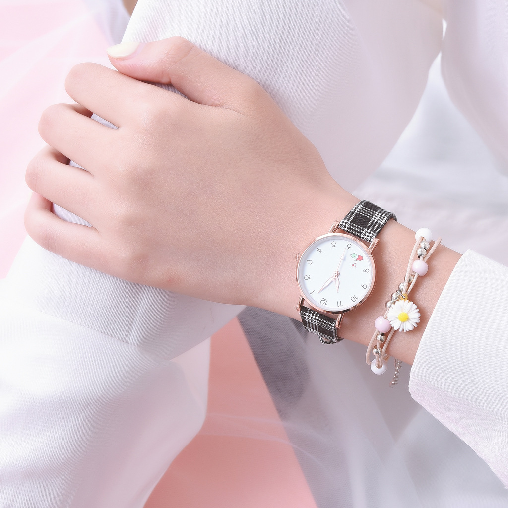 Đồng Hồ Đeo Tay Mặt Tròn Dây Da Thời Trang Hàn Quốc Dành Cho Nữ