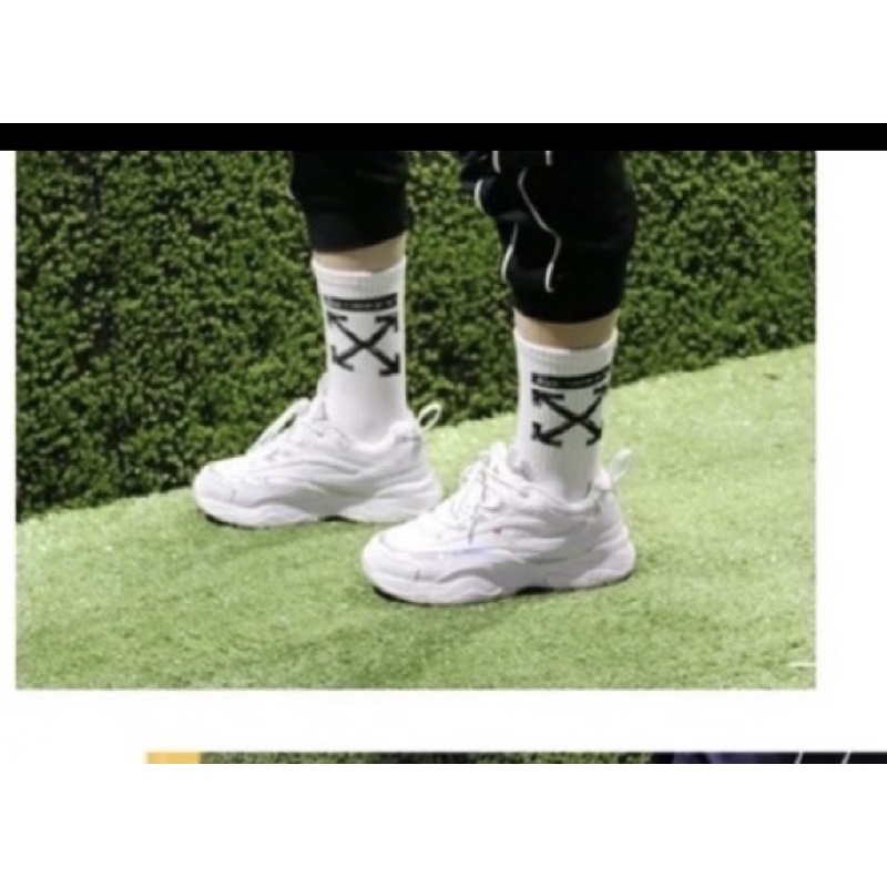 Tất vớ OFF WHITE Ulzzang chữ thập 2 màu trắng - đen