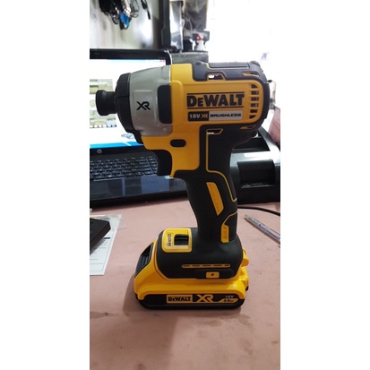 DEWALT BODY máy pin vặn vít DCF887